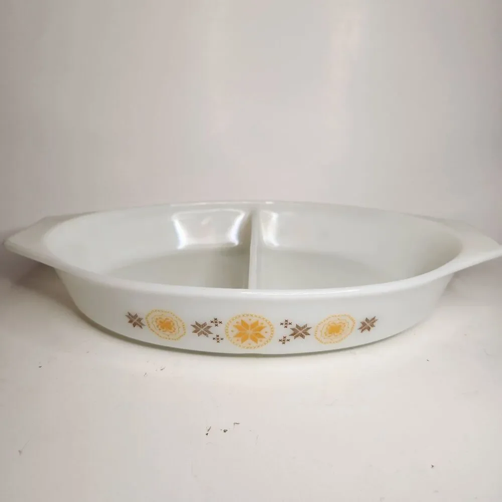 Vintage PYREX‎ Town & Country 1.5 Quart Divided Casserole Dish